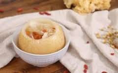 红龙鱼晚上开灯还是白天开灯好?